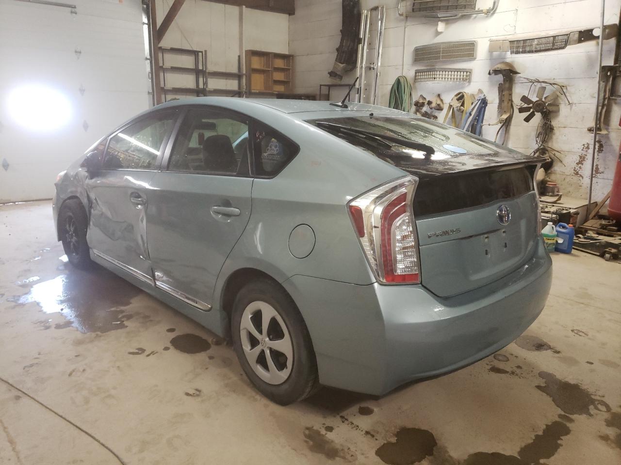 Photo 3 from auction – 2012 TOYOTA PRIUS with VIN JTDKN3DU9C1493975