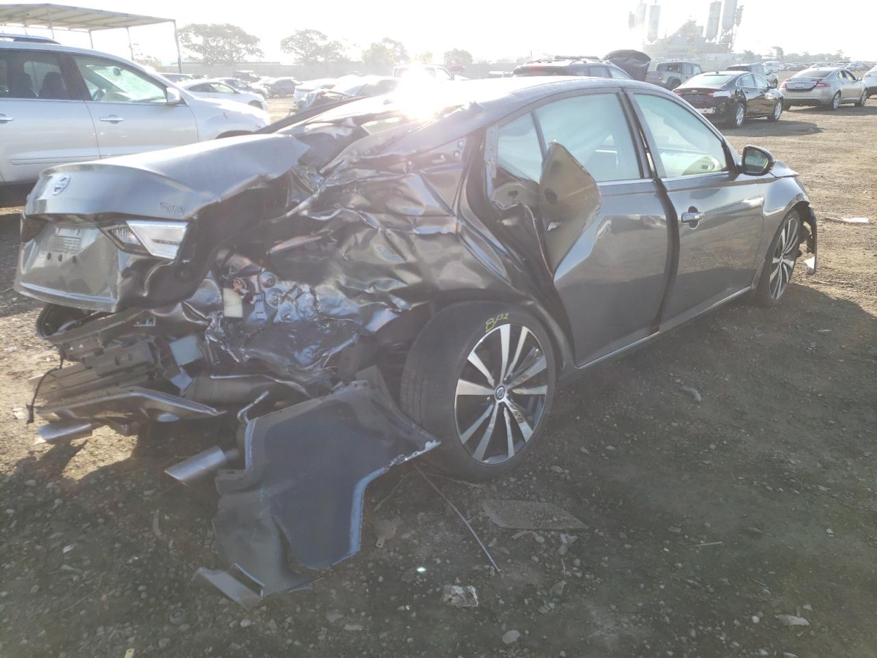 Photo 4 from auction – 2019 NISSAN ALTIMA SR with VIN 1N4BL4CV6KC218482