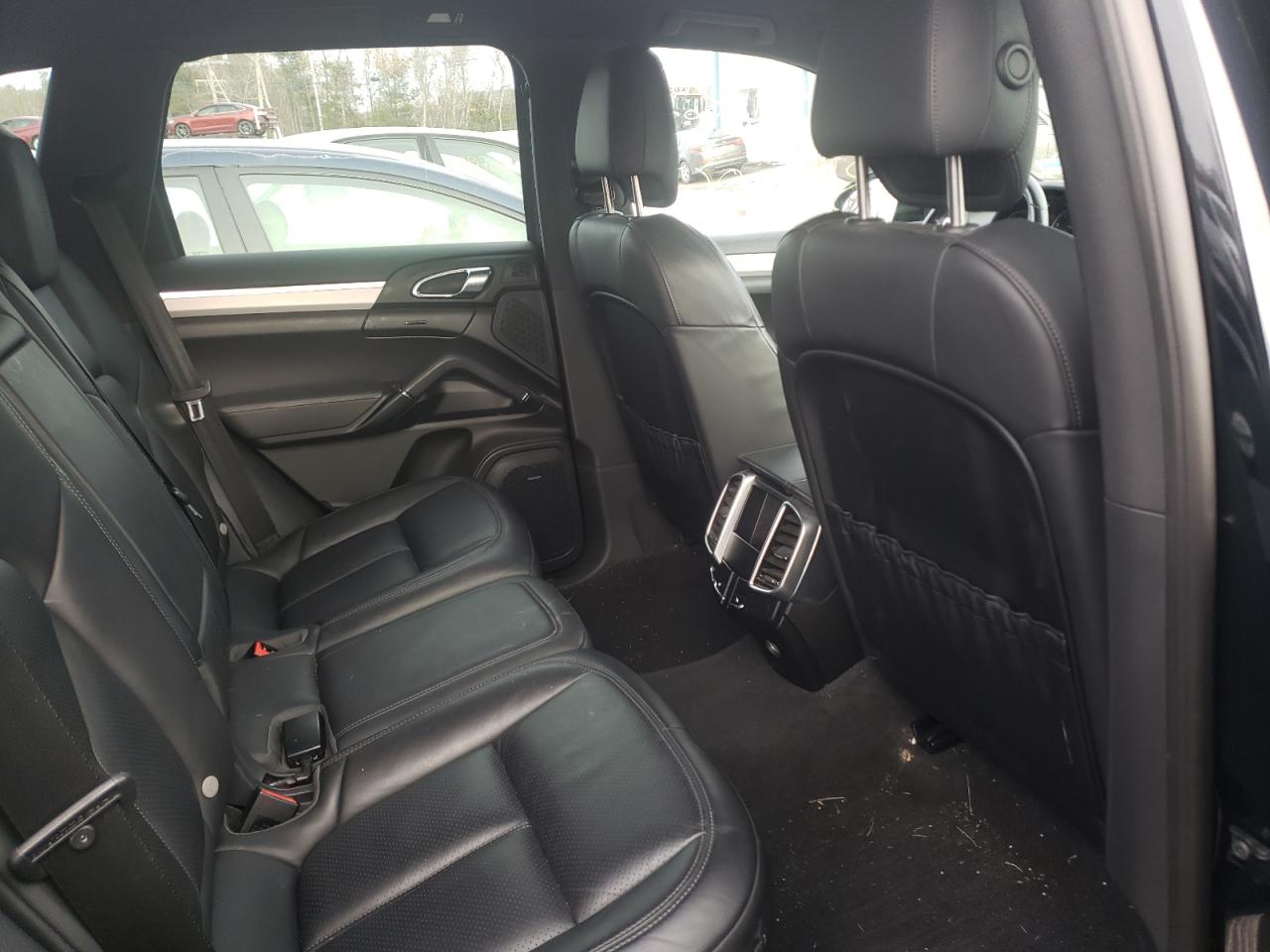 Photo 6 from auction – 2016 PORSCHE CAYENNE with VIN WP1AA2A2XGLA08188