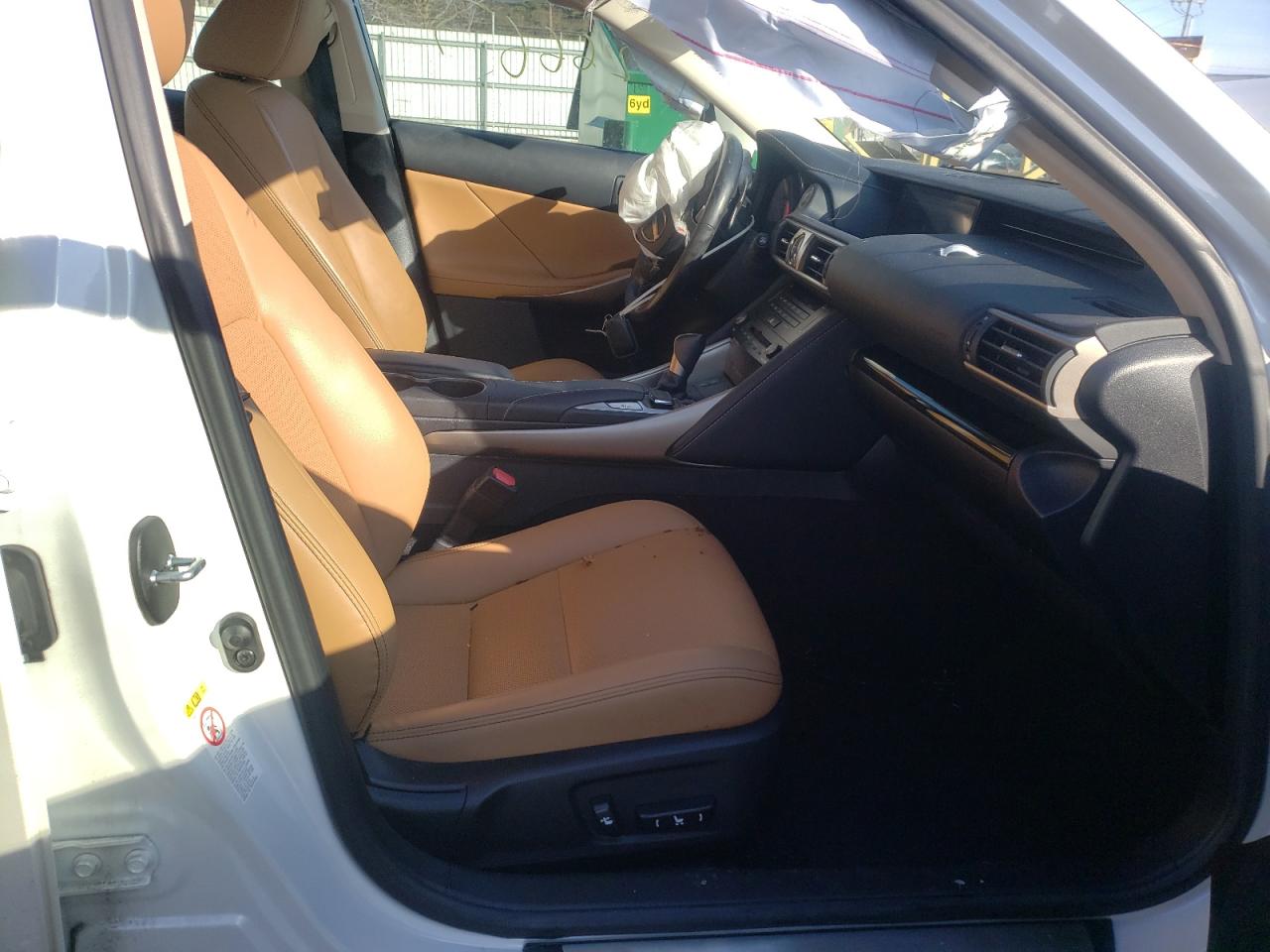 Photo 5 from auction – 2018 LEXUS IS 300 with VIN JTHC81D22J5030000