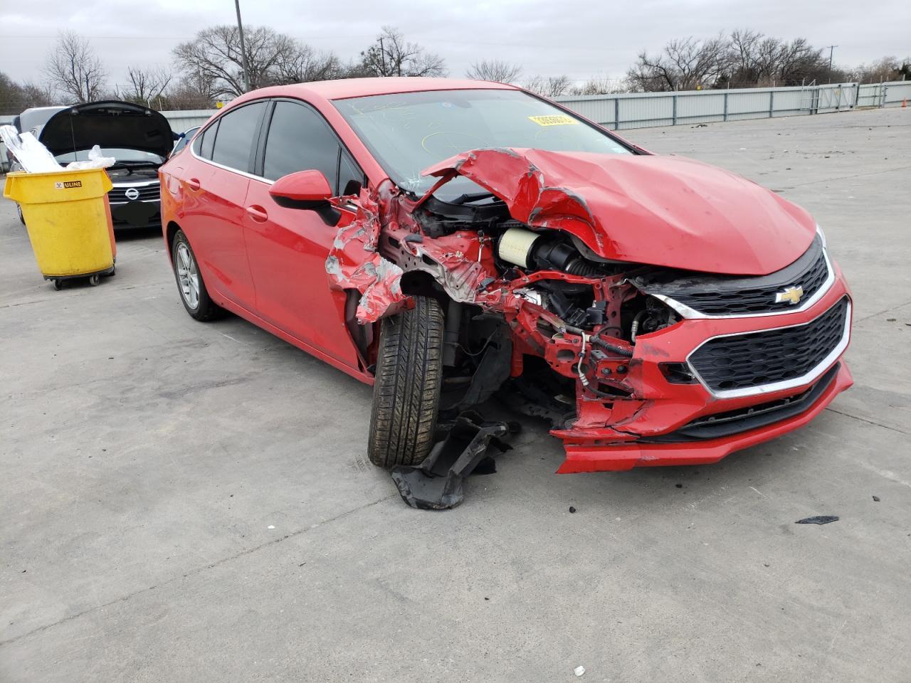 CHEVROLET CRUZE LT 2017 with VIN 1G1BE5SM2H7207315 - Photo from auction