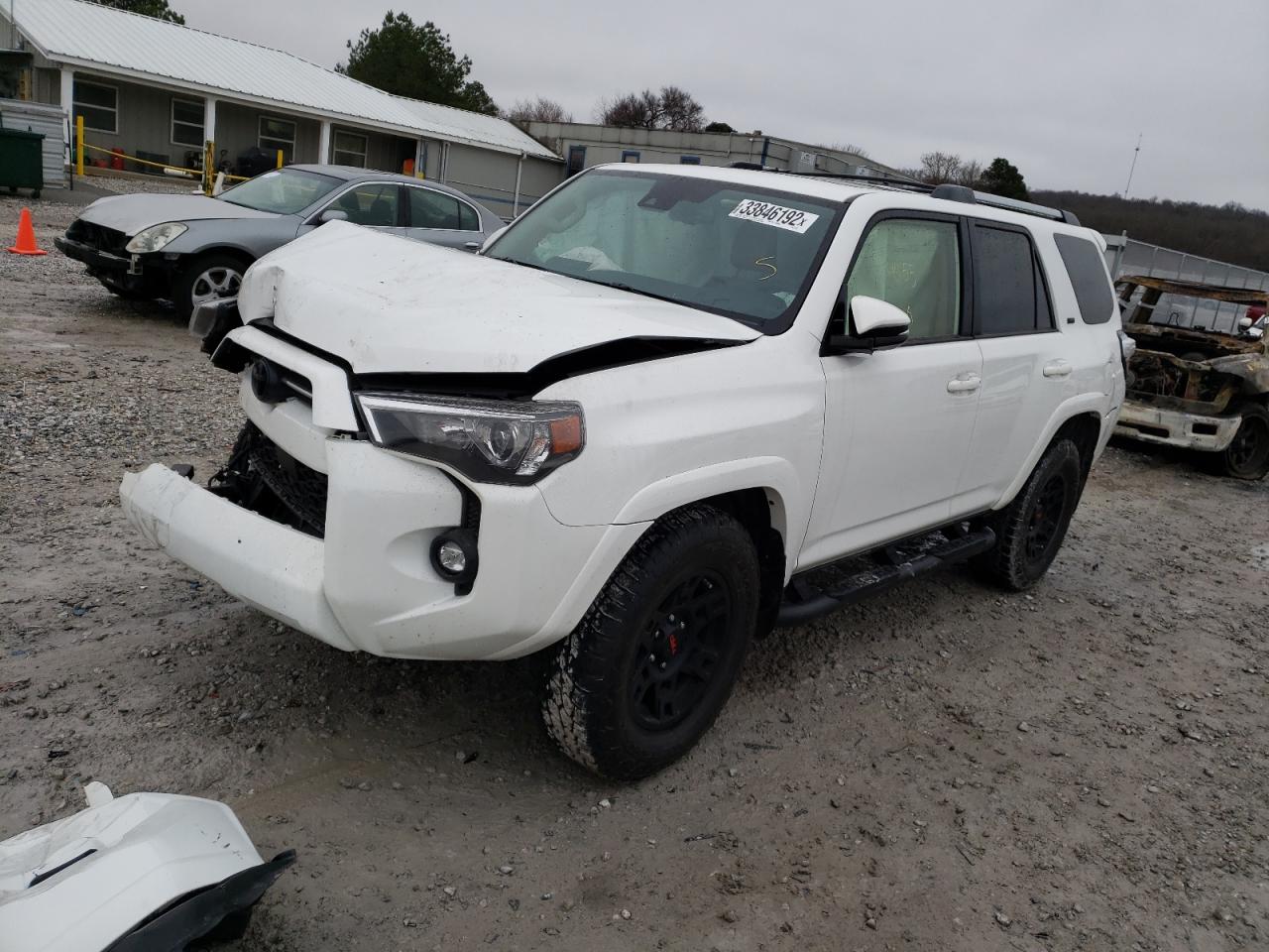 Photo 2 from auction – 2021 TOYOTA 4RUNNER SR with VIN JTEFU5JR5M5243252