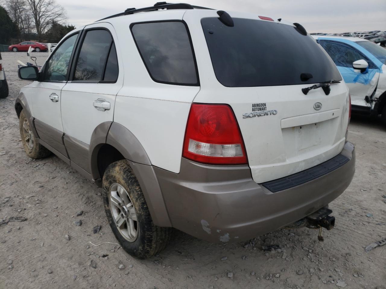 Photo 3 from auction – 2004 KIA SORENTO EX with VIN KNDJC733945226864