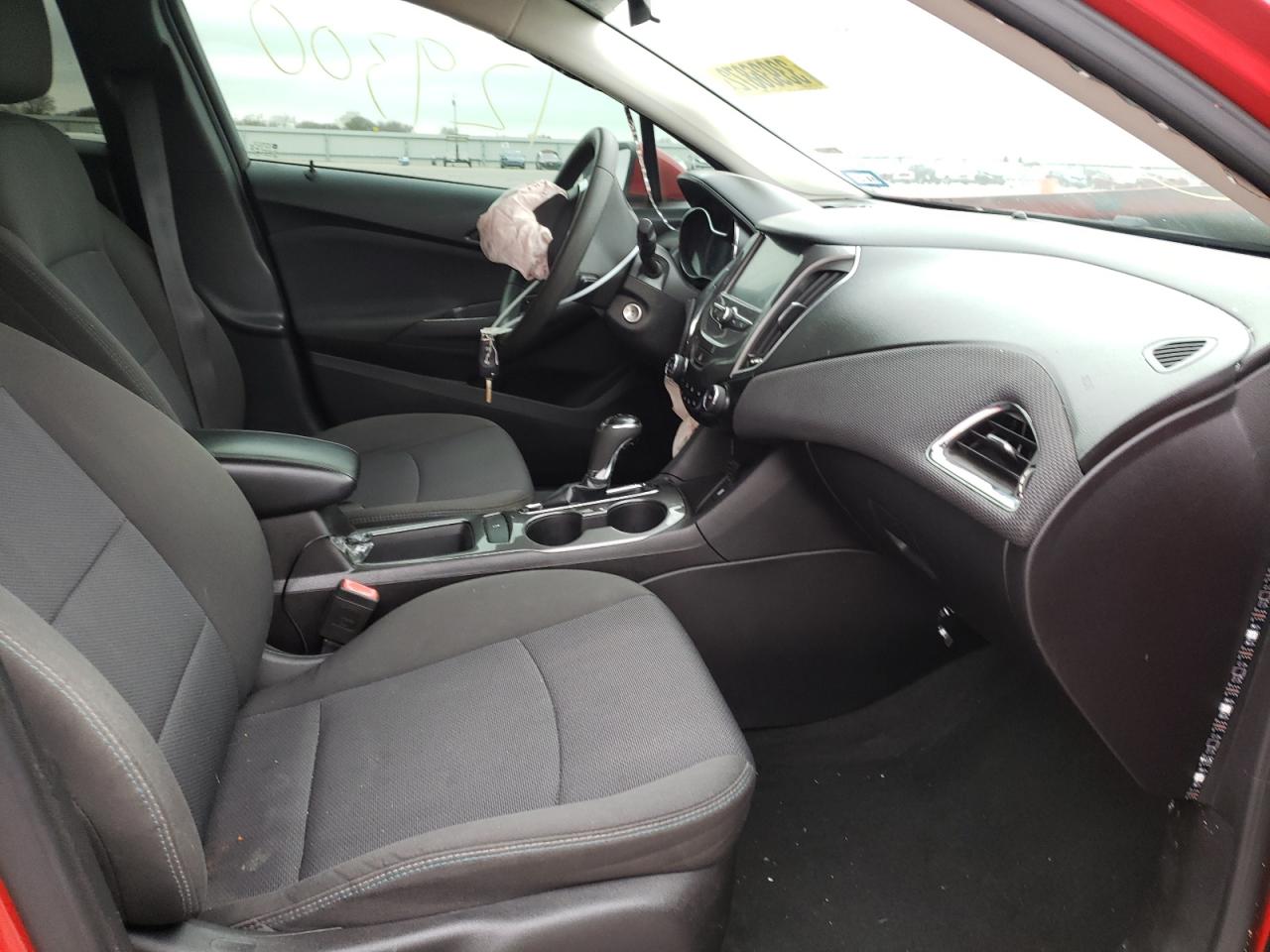Photo 5 from auction – 2017 CHEVROLET CRUZE LT with VIN 1G1BE5SM2H7207315