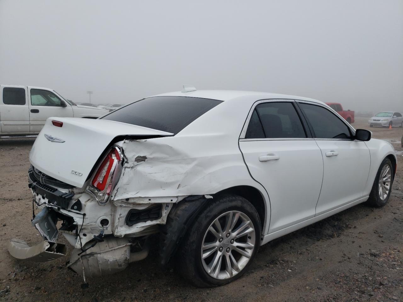 صورة رقم 4 من المزاد - 2017 CHRYSLER 300 LIMITE مع VIN 2C3CCAAG8HH664984