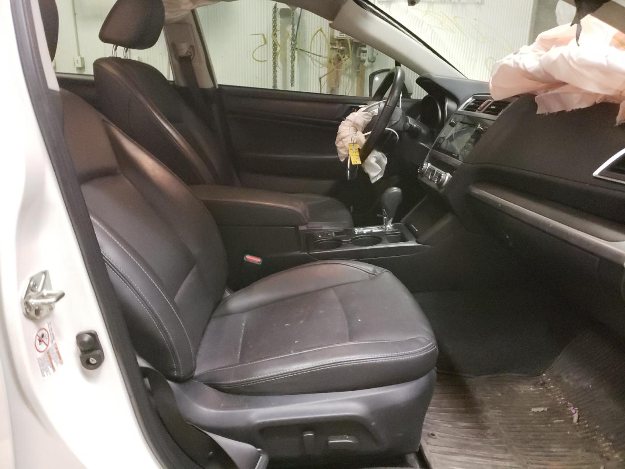 Photo 5 from auction – 2017 SUBARU LEGACY 2.5 with VIN 4S3BNAN68H3036056