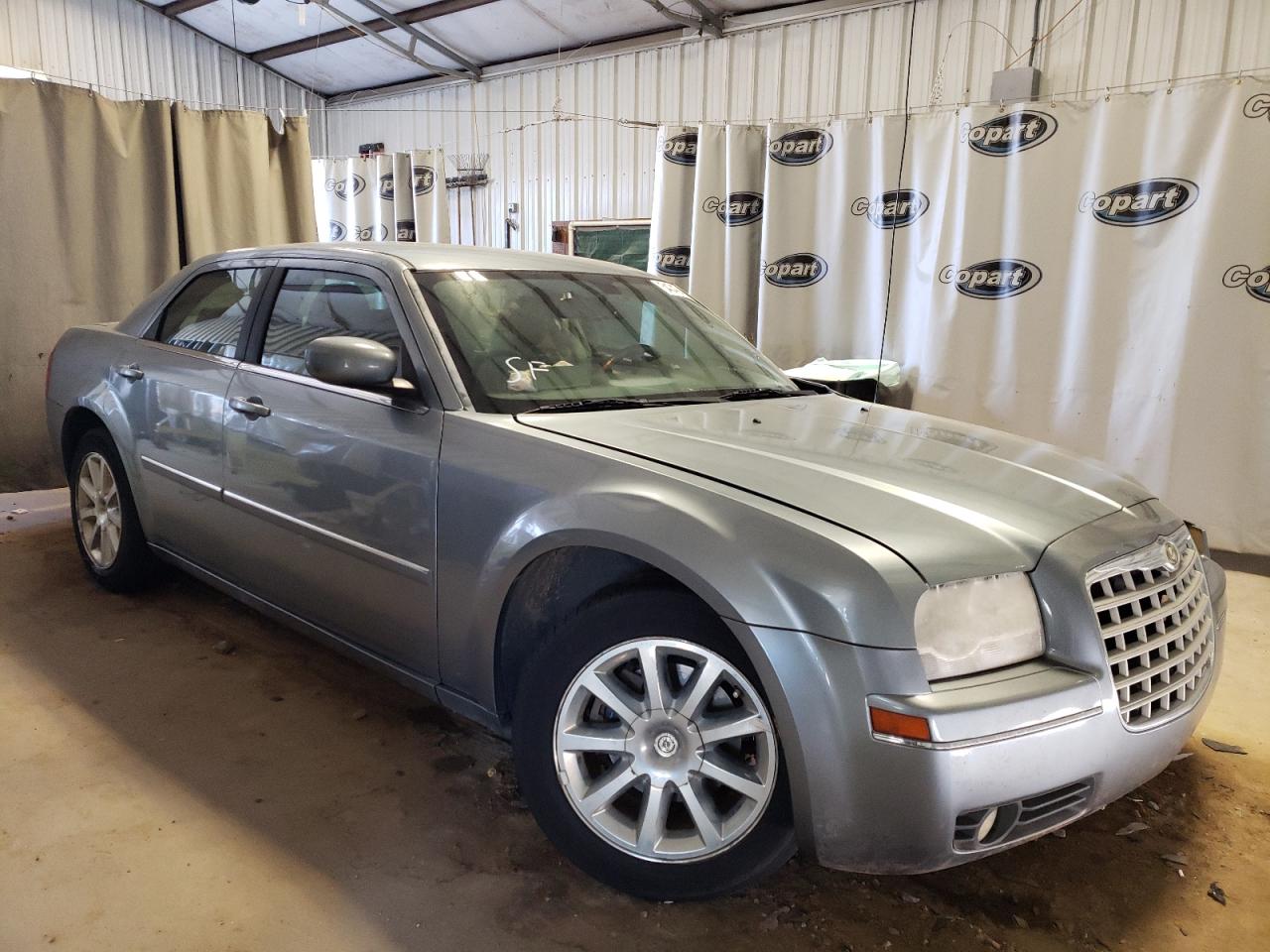 CHRYSLER 300 TOURIN 2007 with VIN 2C3KA53G27H679534 - Photo from auction