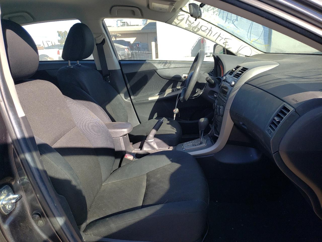 Photo 5 from auction – 2011 TOYOTA COROLLA BA with VIN 2T1BU4EE9BC565736