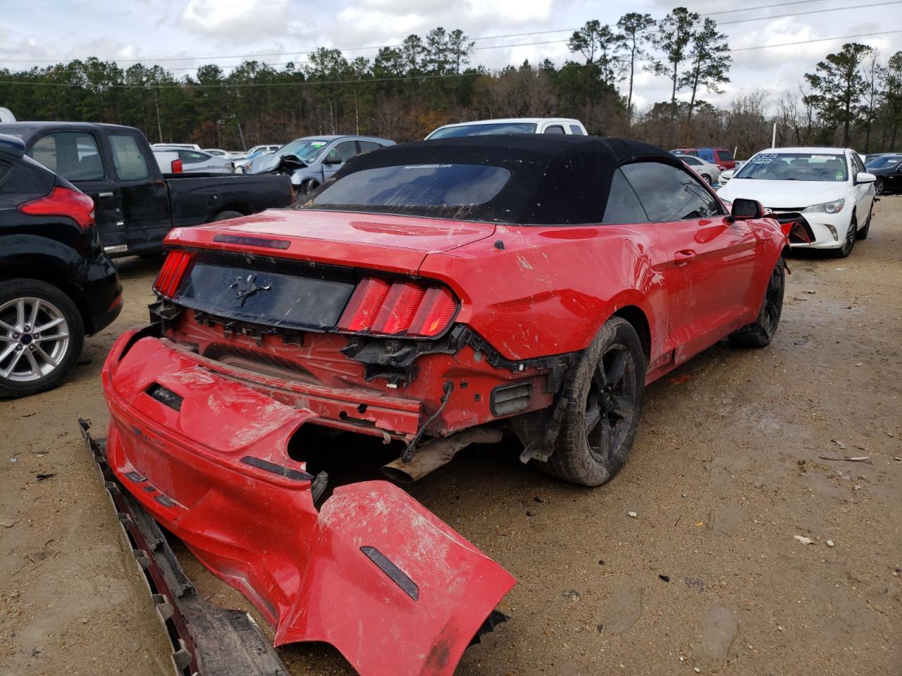Photo 4 from auction – 2016 FORD MUSTANG with VIN 1FATP8EM1G5261479