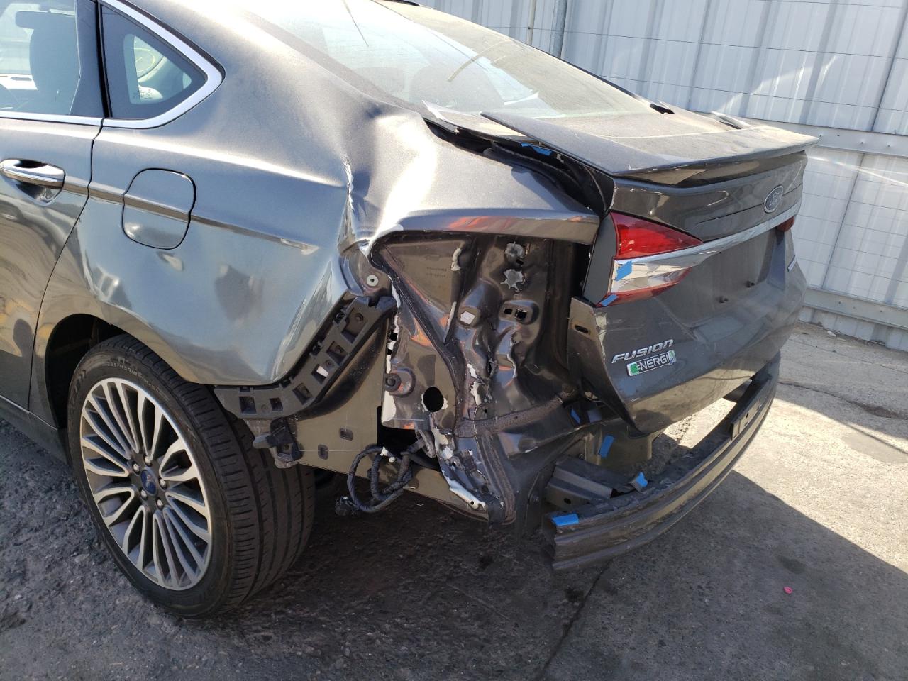 Photo 9 from auction – 2018 FORD FUSION TIT with VIN 3FA6P0SU8JR211606