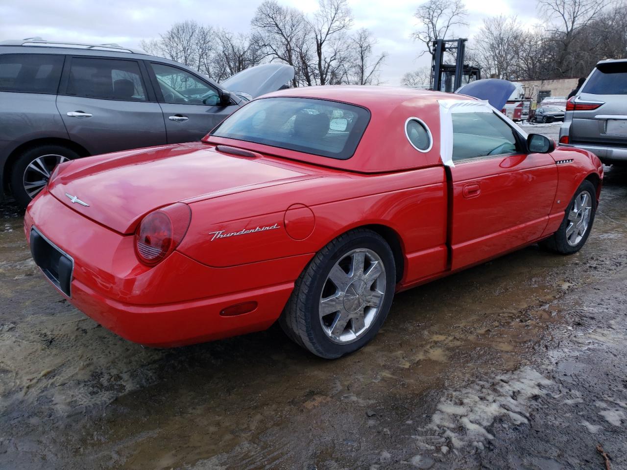 Photo 4 from auction – 2003 FORD THUNDERBIR with VIN 1FAHP60A03Y104154