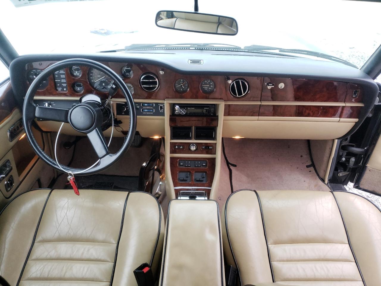 Photo 9 from auction – 1989 ROLLS-ROYCE CORNICHE I with VIN SCAZD02A7KCX29087