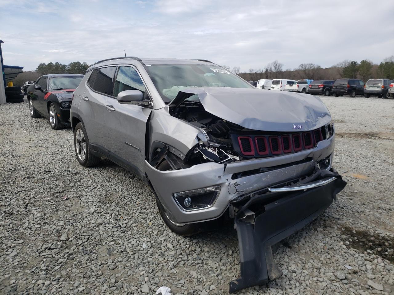 JEEP COMPASS LI 2019 with VIN 3C4NJCCB0KT662815 - Photo from auction