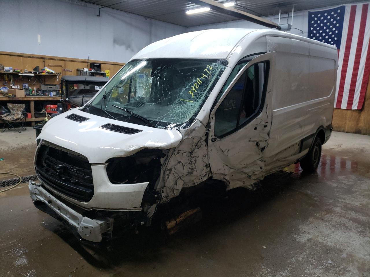 Photo 2 from auction – 2019 FORD TRANSIT T- with VIN 1FTYR2CM2KKA46326