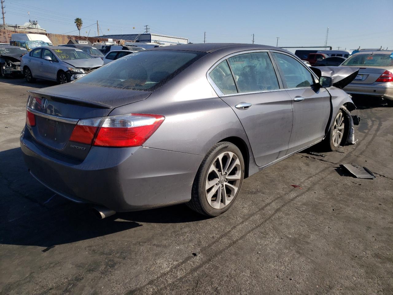Photo 4 from auction – 2014 HONDA ACCORD SPO with VIN 1HGCR2F5XEA262497