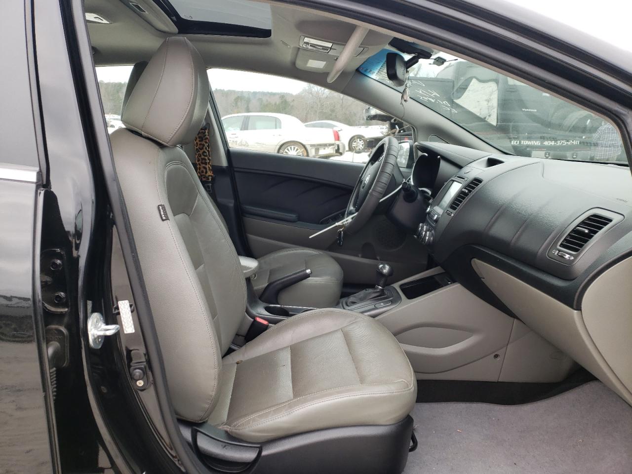 Photo 5 from auction – 2016 KIA FORTE EX with VIN KNAFZ4A87G5554576