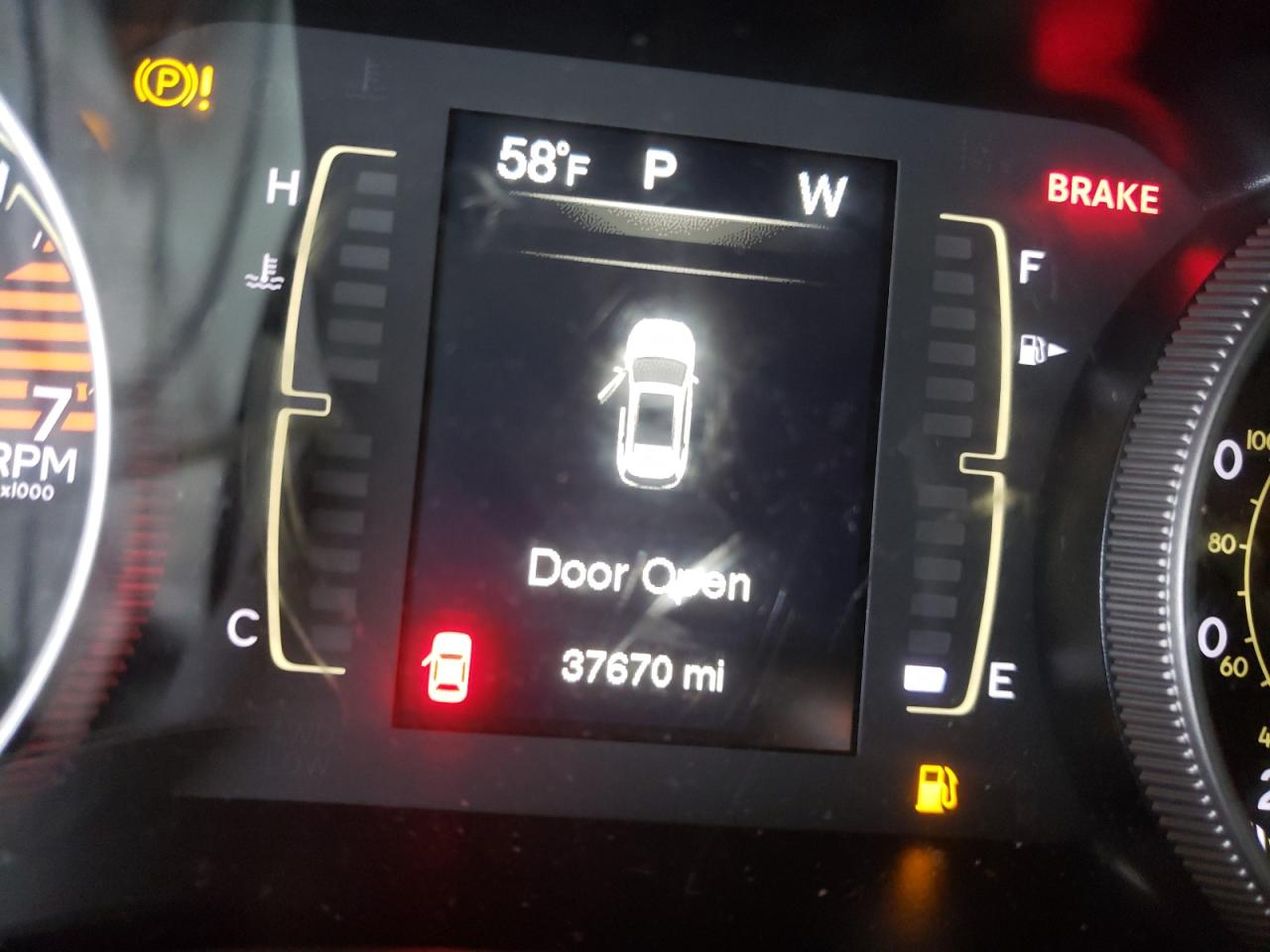 Photo 8 from auction – 2017 JEEP CHEROKEE S with VIN 1C4PJLAB4HW644140