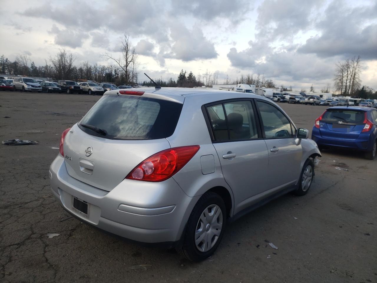 Photo 4 from auction – 2011 NISSAN VERSA S with VIN 3N1BC1CP7BL507775