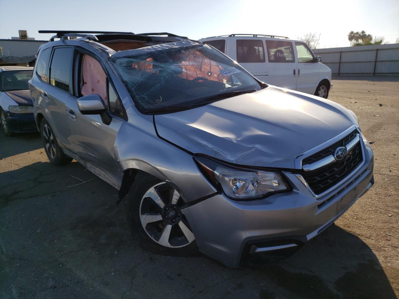SUBARU FORESTER 2 2018 with VIN JF2SJAEC8JH448604 - Photo from auction