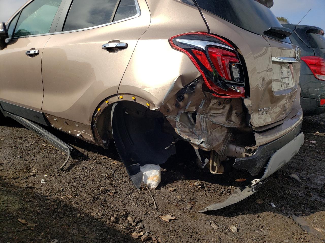 Photo 9 from auction – 2018 BUICK ENCORE PRE with VIN KL4CJASB9JB560629