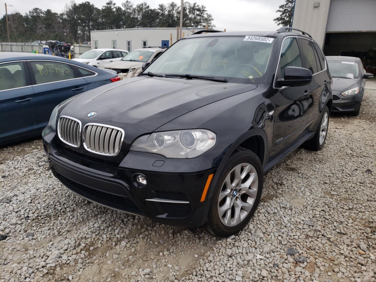 Photo 2 from auction – 2013 BMW X5 XDRIVE3 with VIN 5UXZV4C58D0E03397