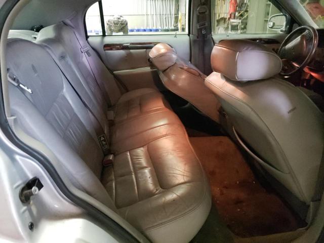 Photo 6 from auction – 2000 LINCOLN TOWN CAR S with VIN 1LNHM82W7YY919476