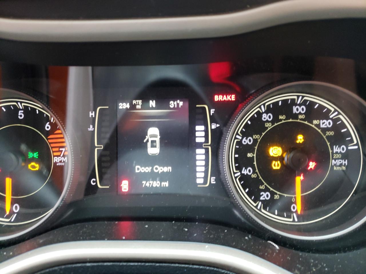 Photo 8 from auction – 2016 JEEP CHEROKEE L with VIN 1C4PJLCB4GW370322