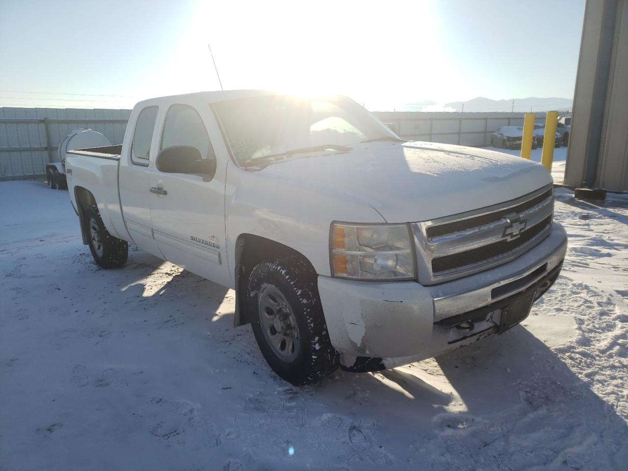 CHEVROLET SILVERADO 2011 with VIN 1GCRKREA7BZ131545 - Photo from auction