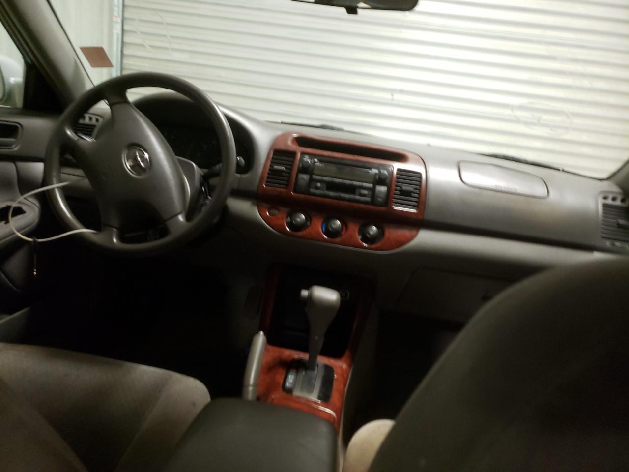 Photo 9 from auction – 2003 TOYOTA CAMRY LE with VIN 4T1BE32K73U243999