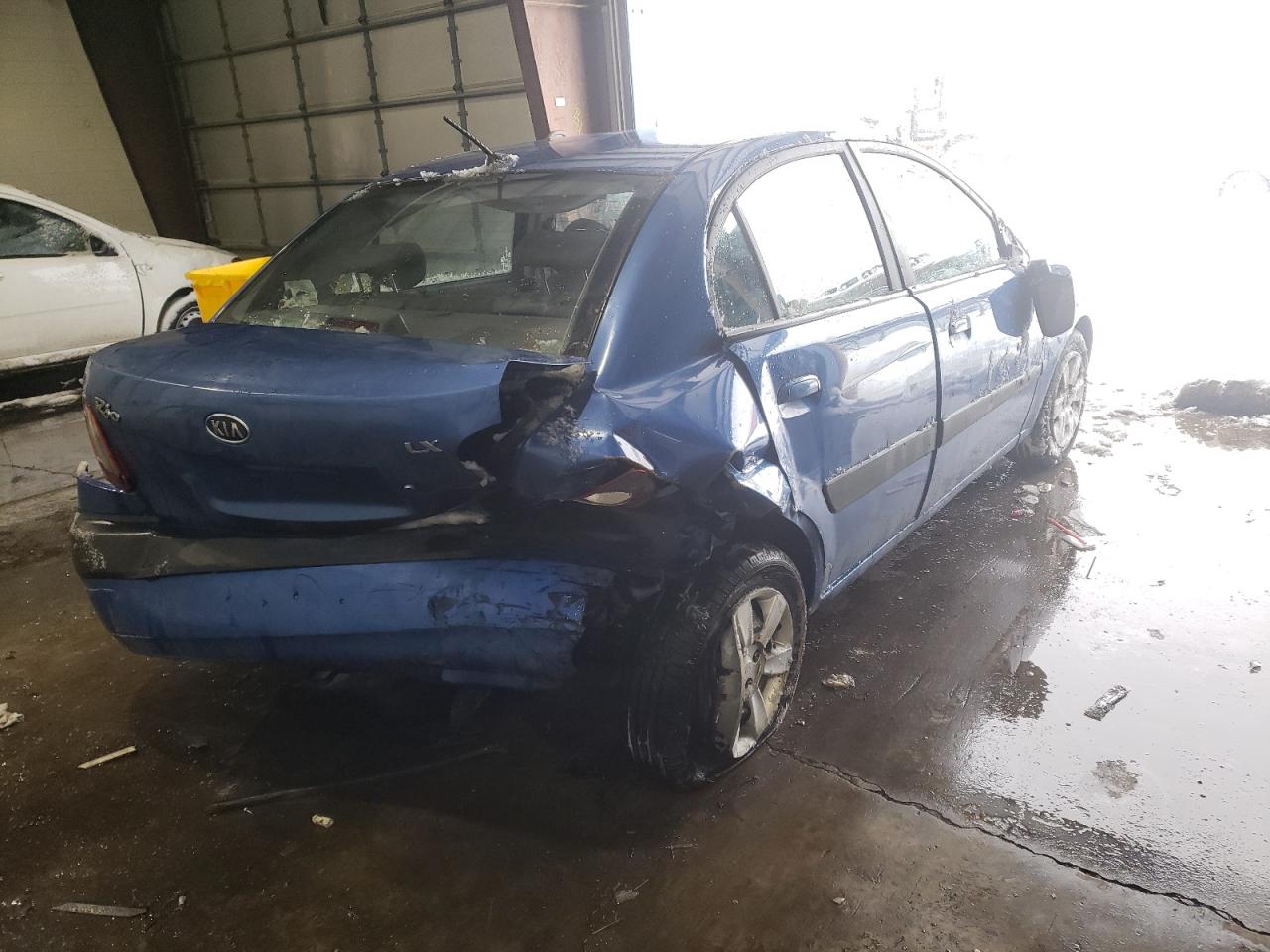 Photo 4 from auction – 2007 KIA RIO BASE with VIN KNADE123876204887