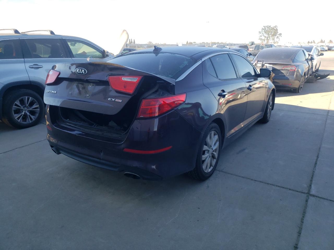 Photo 4 from auction – 2014 KIA OPTIMA EX with VIN 5XXGN4A73EG314928
