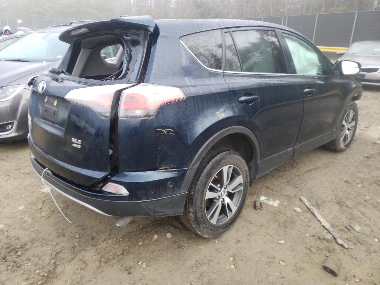 Photo 4 from auction – 2018 TOYOTA RAV4 ADVEN with VIN 2T3RFREV8JW805000