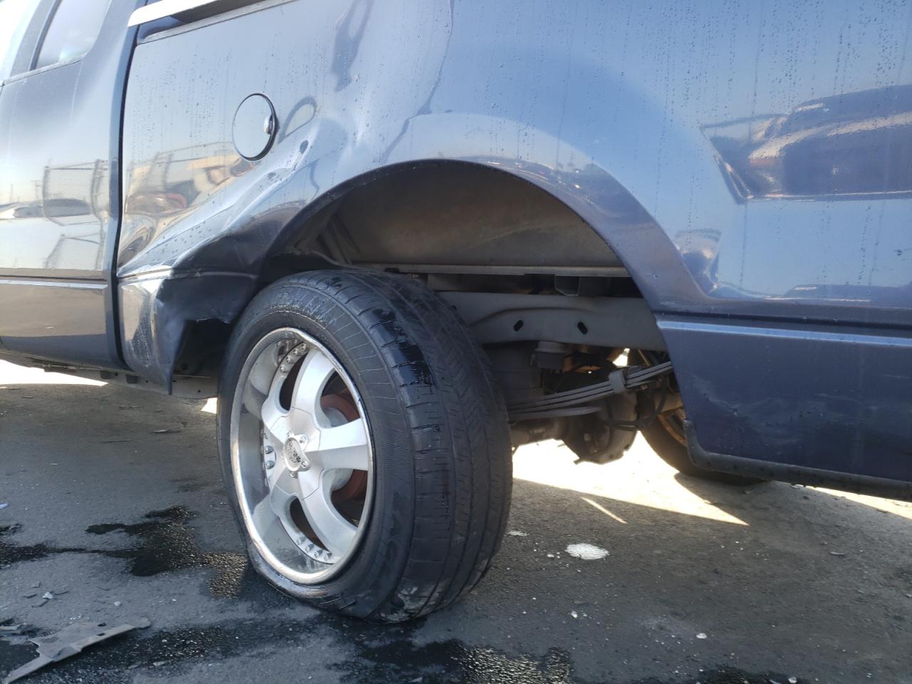 Photo 9 from auction – 2005 FORD F-150 with VIN 1FTRX12W45FB54788