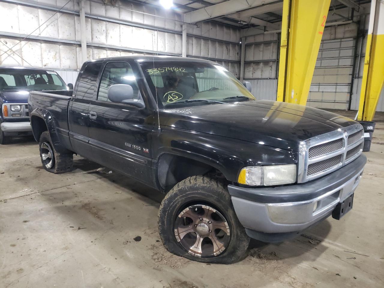 DODGE RAM 1500 2001 with VIN 3B7HF13Z31G771633 - Photo from auction