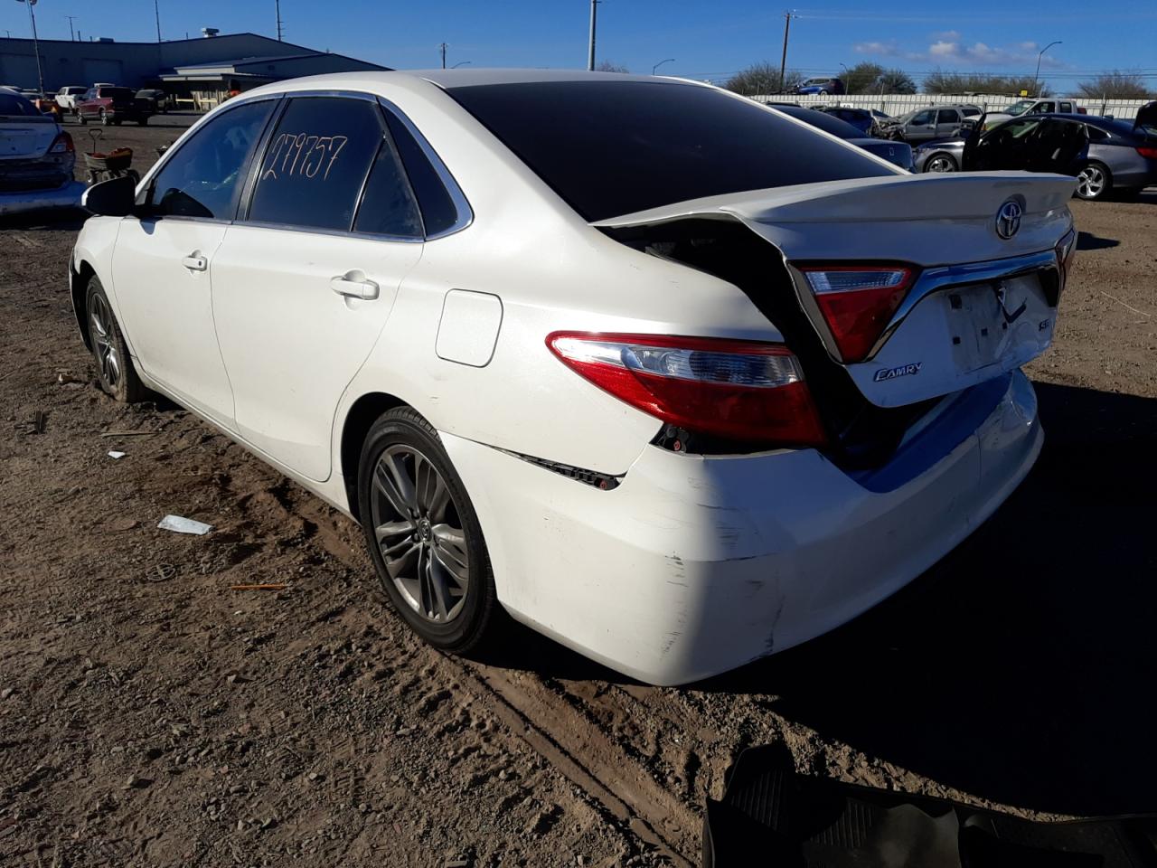 Photo 3 from auction – 2016 TOYOTA CAMRY LE with VIN 4T1BF1FK1GU137114