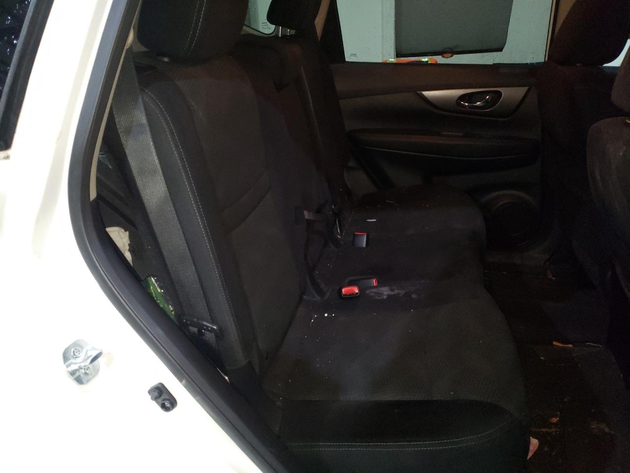 Photo 6 from auction – 2015 NISSAN ROGUE S with VIN 5N1AT2MTXFC841466