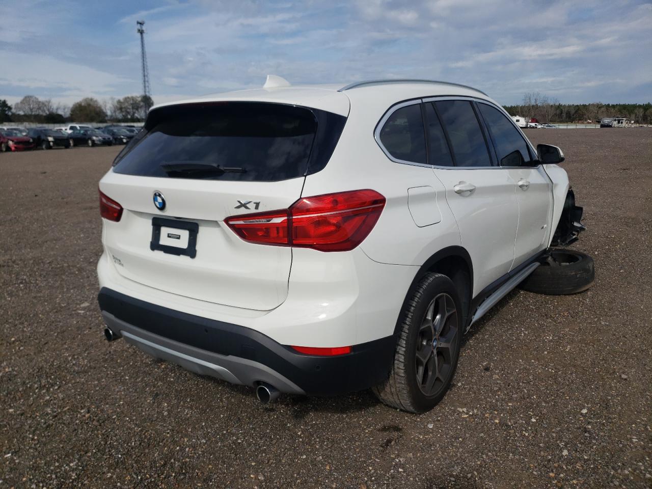 Photo 4 from auction – 2017 BMW X1 XDRIVE2 with VIN WBXHT3C33H5F78311