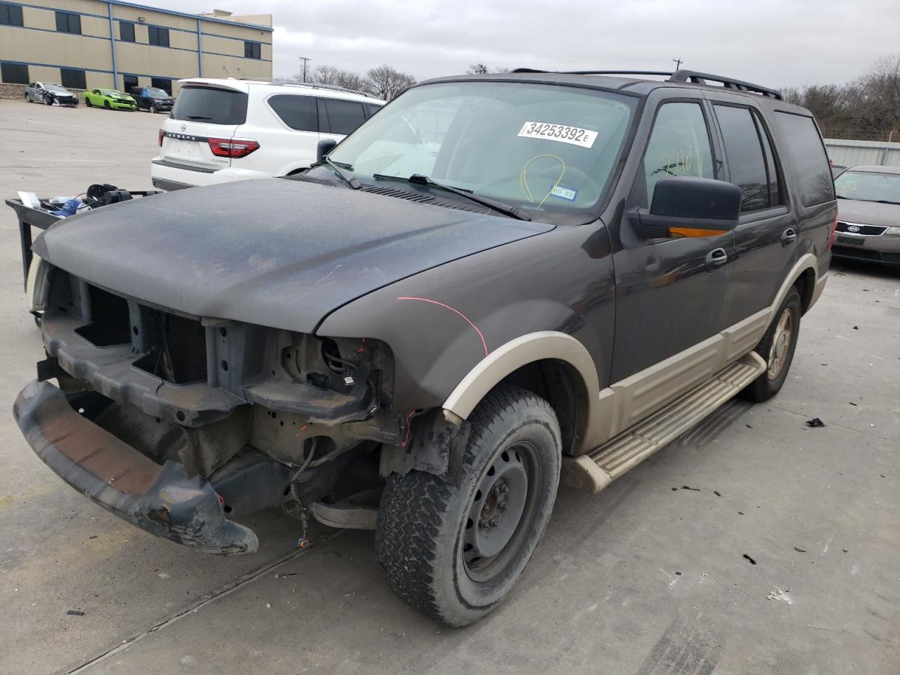 Photo 2 from auction – 2005 FORD EXPEDITION with VIN 1FMPU17555LA80813