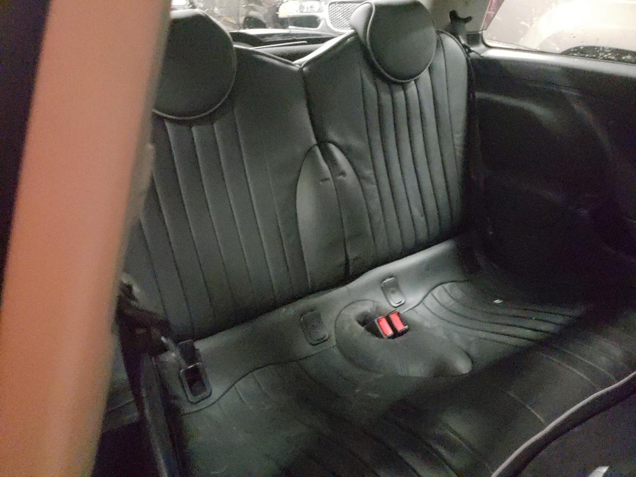 Photo 6 from auction – 2006 MINI COOPER S with VIN WMWRE33536TJ39304