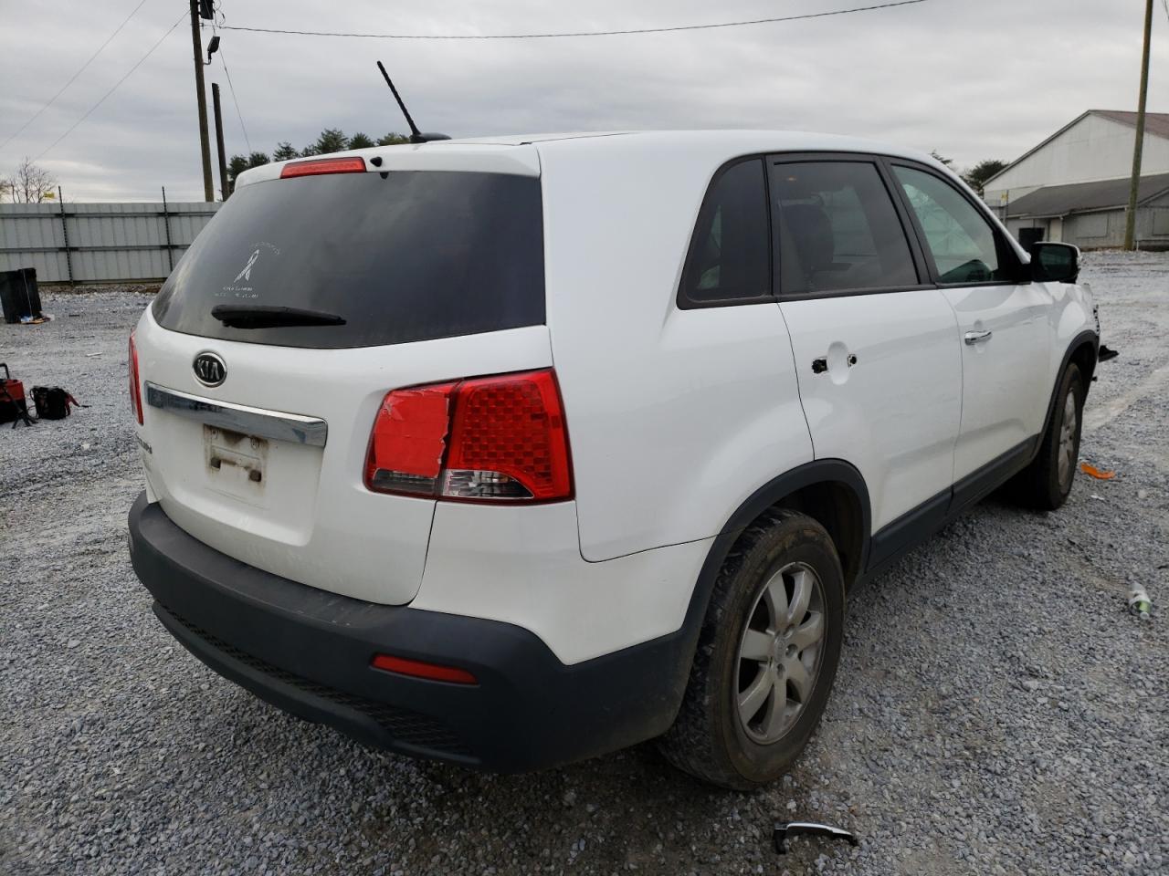 Photo 4 from auction – 2011 KIA SORENTO BA with VIN 5XYKT3A11BG087543