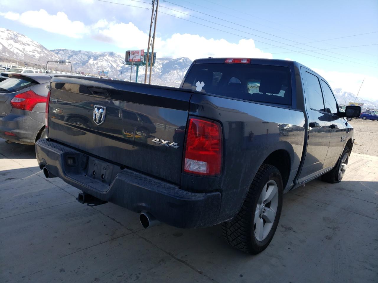 Photo 4 from auction – 2014 RAM 1500 ST with VIN 1C6RR7KT1ES465564