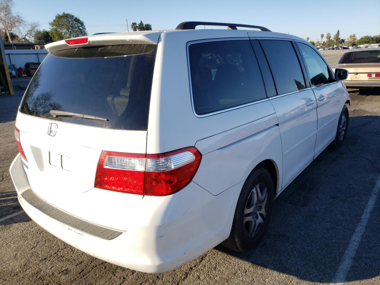 Photo 4 from auction – 2006 HONDA ODYSSEY EX with VIN 5FNRL38696B049927