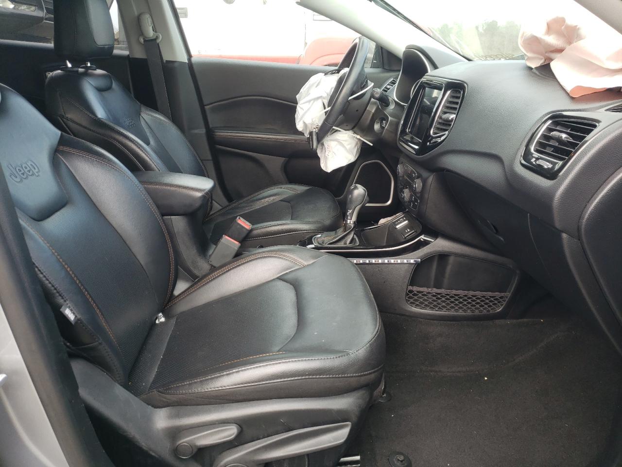 Photo 5 from auction – 2019 JEEP COMPASS LI with VIN 3C4NJCCB0KT662815