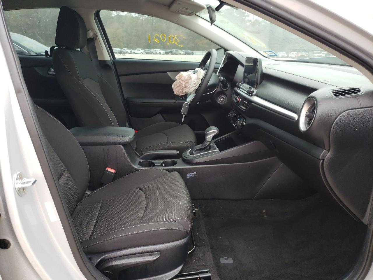 Photo 5 from auction – 2019 KIA FORTE FE with VIN 3KPF24AD4KE058250