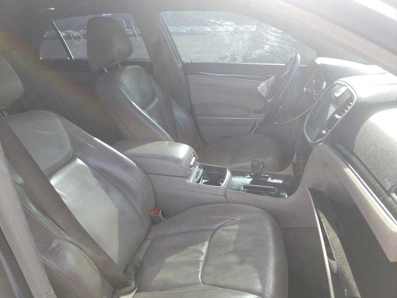 Photo 5 from auction – 2014 CHRYSLER 300 with VIN 2C3CCAAG0EH377442