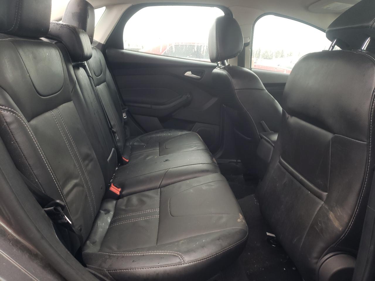 Photo 6 from auction – 2014 FORD FOCUS SE with VIN 1FADP3F27EL119053