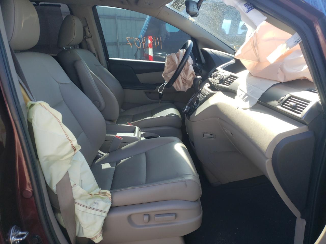 Photo 5 from auction – 2013 HONDA ODYSSEY EX with VIN 5FNRL5H65DB085722
