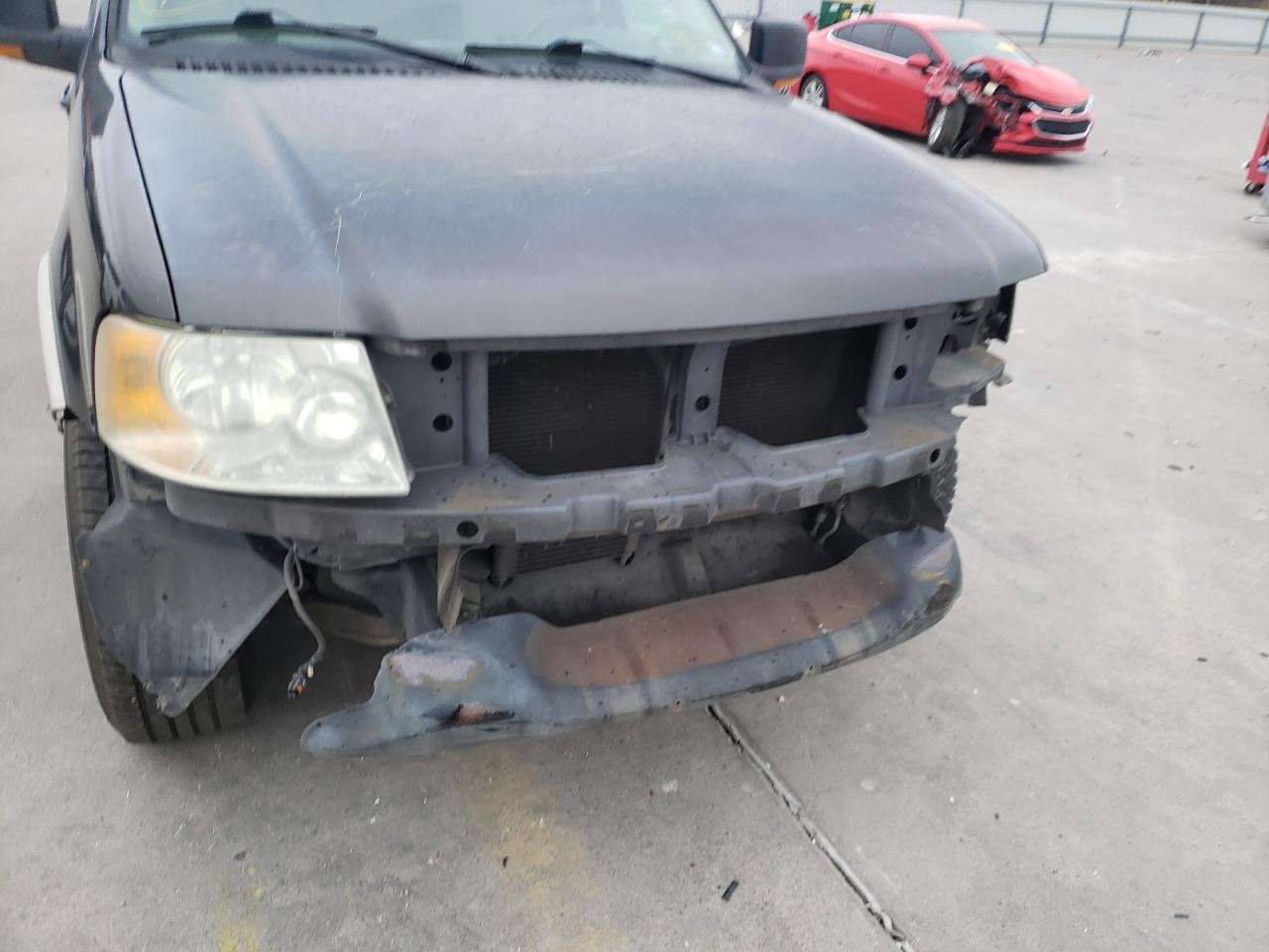 صورة رقم 9 من المزاد - 2005 FORD EXPEDITION مع VIN 1FMPU17555LA80813