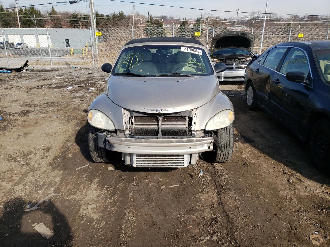 Photo 9 from auction – 2005 CHRYSLER PT CRUISER with VIN 3C3AY75S15T313203