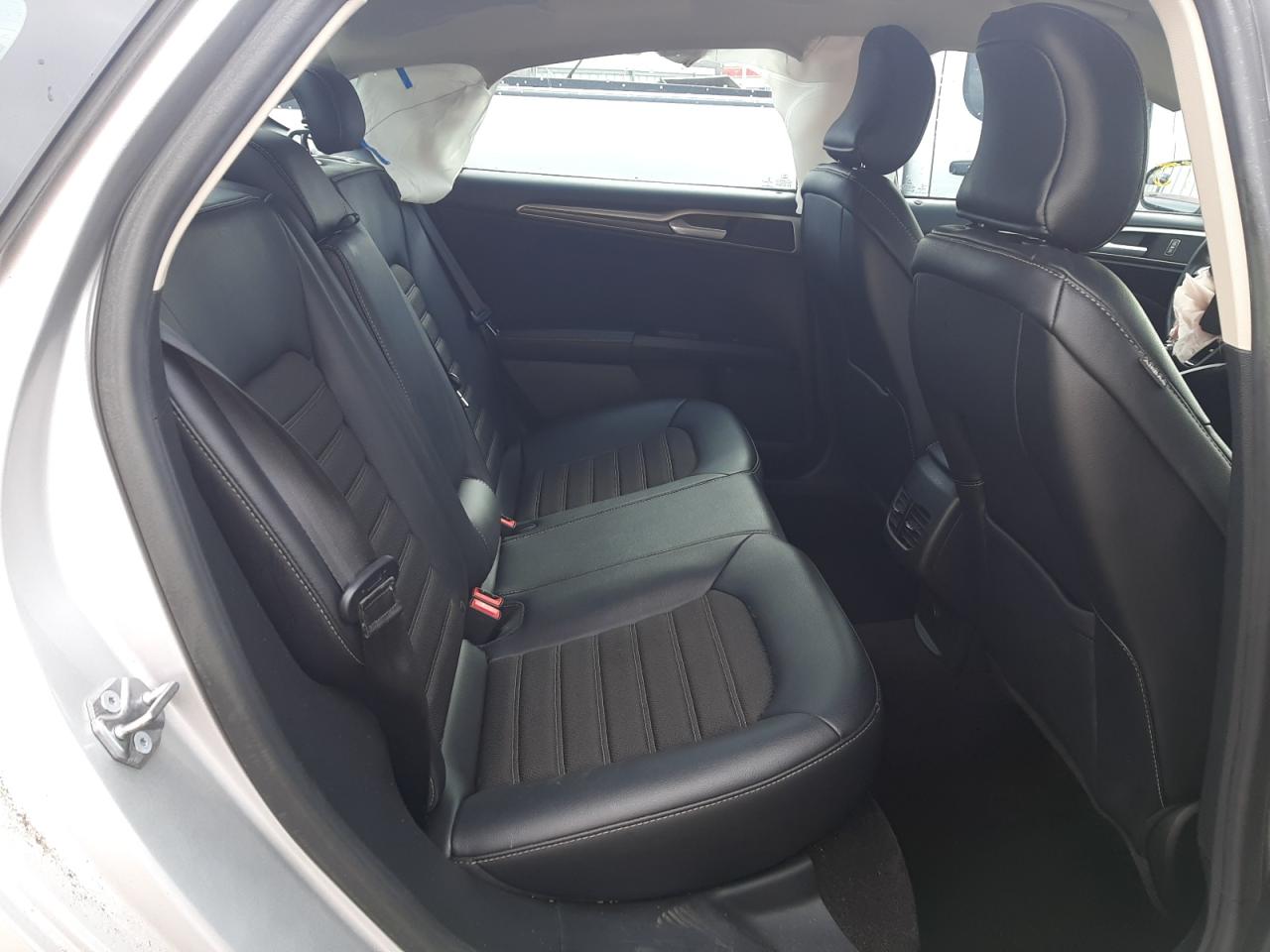 Photo 6 from auction – 2017 FORD FUSION SE with VIN 3FA6P0HD2HR363320